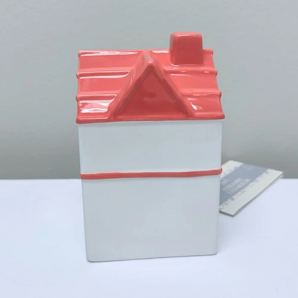 New Target Bullseye Playground Light-Up LED Spring House pink roof & green door